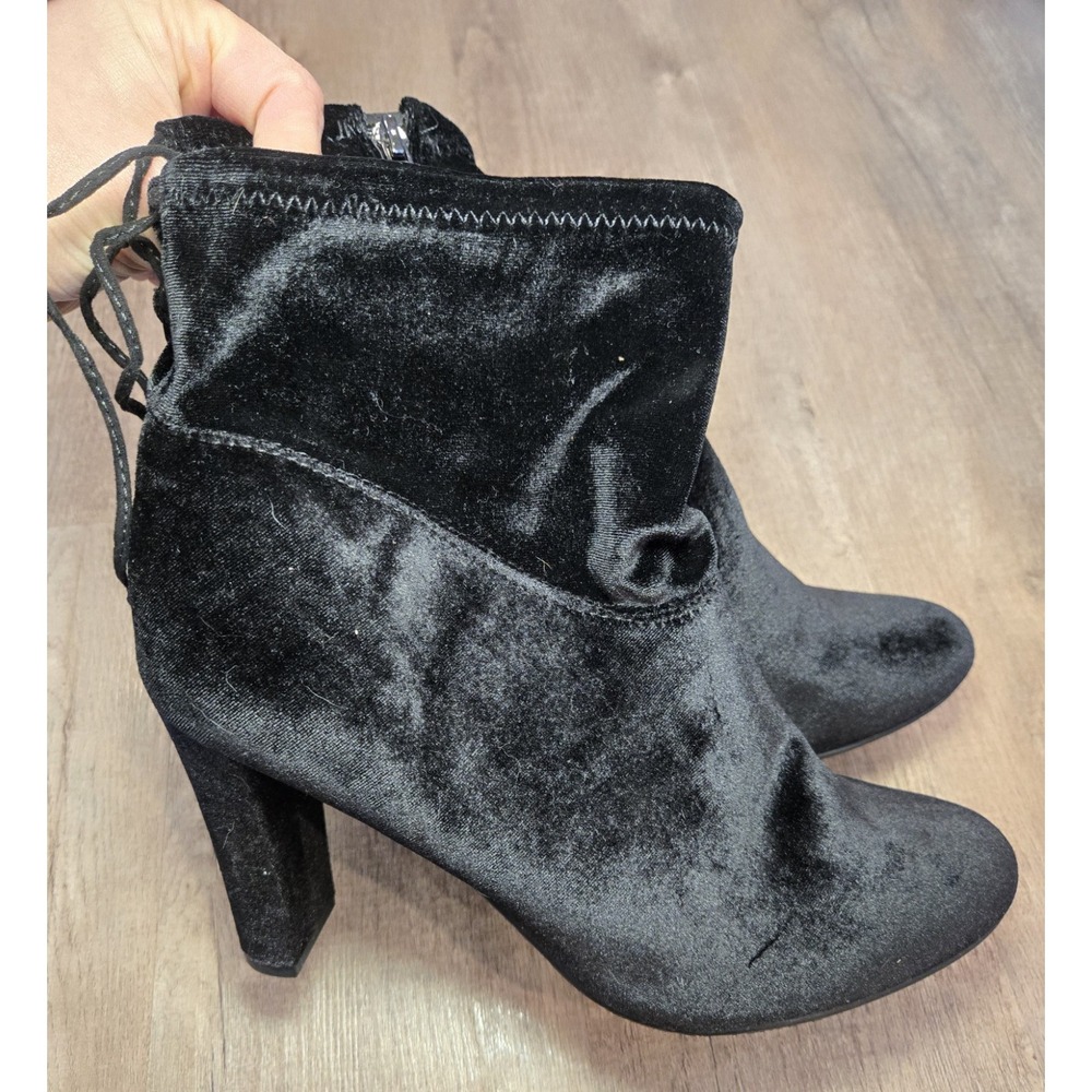 Libby Edelman JUSTINE Black High Heeled Boots Velvety Granny Goth Nicks Sz 10